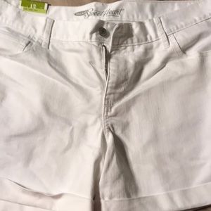 Nwt white jean shorts